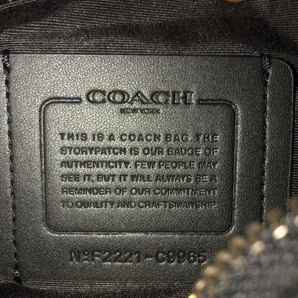 Unisex coach Messenger bag. Real coach